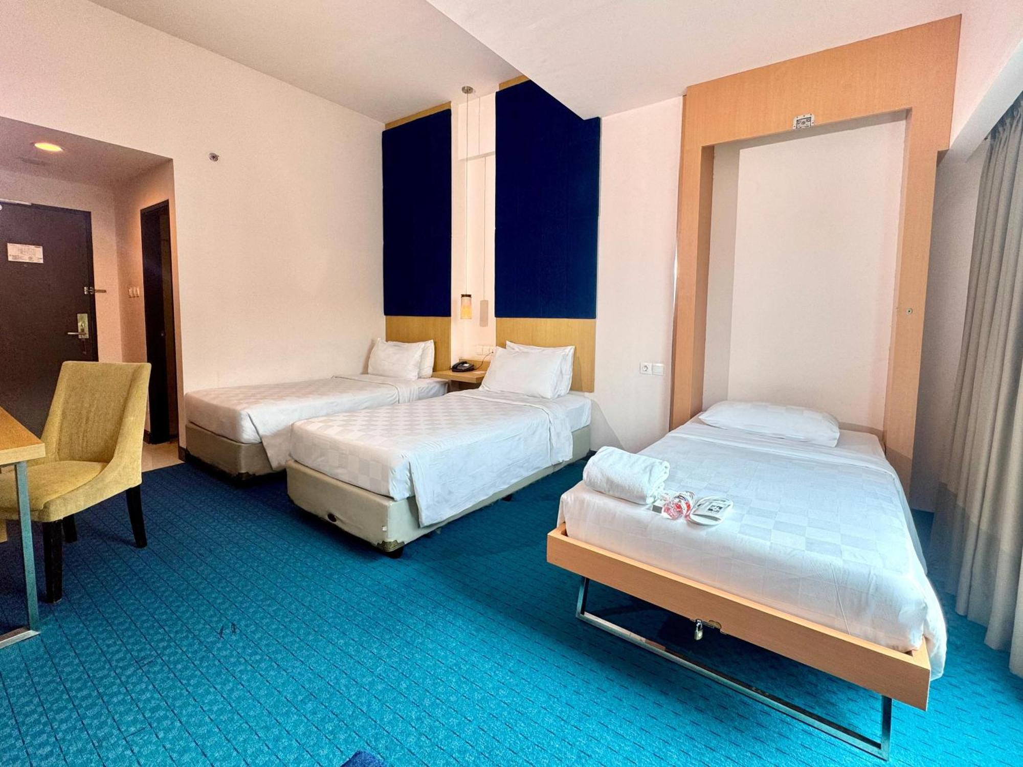 Swiss-Belinn Маланг Экстерьер фото